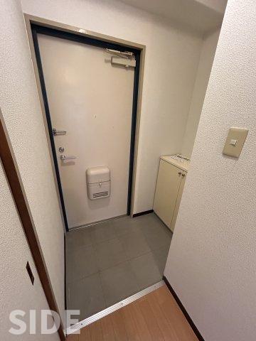 玄関　※別号室参考画像