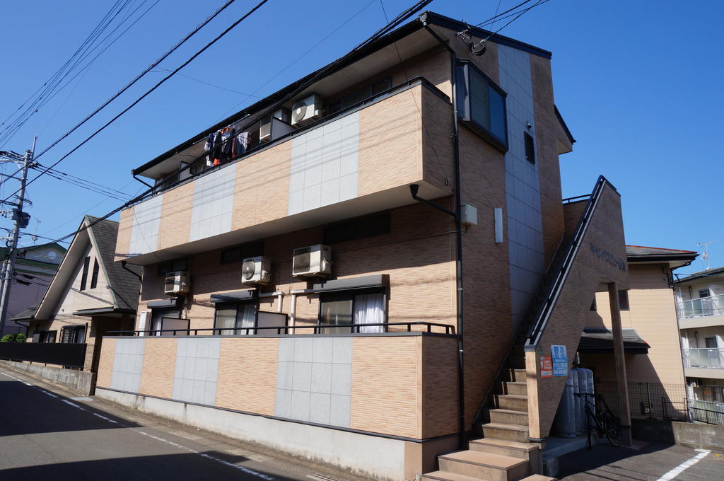 キャンパスビュー駅東　の建物外観