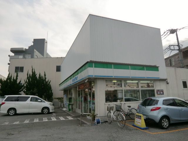 【足立区古千谷本町のマンションのコンビニ】