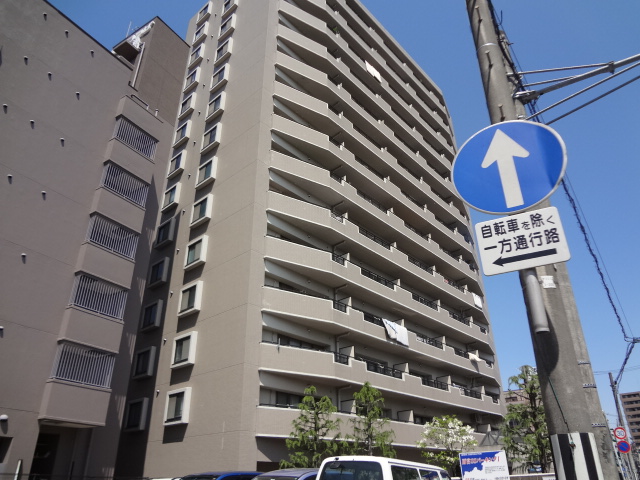 【プライムアーバン堤通雨宮の建物外観】