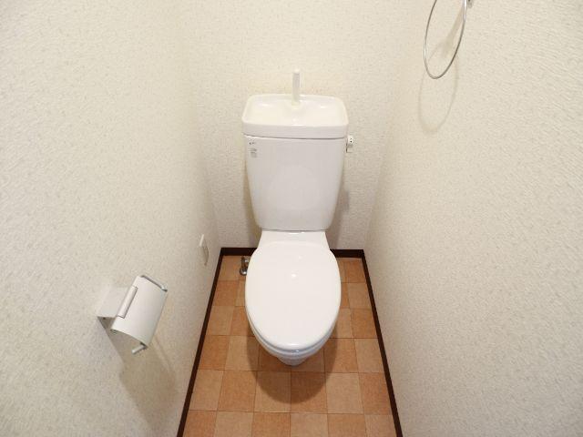 トイレ　シンプルで使いやすいトイレです