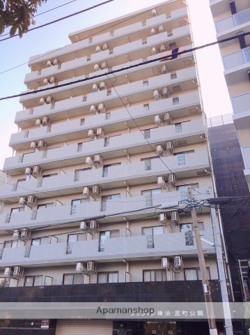 グリフィン横浜・反町公園の建物外観