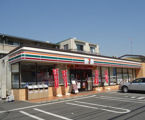 【川崎市中原区井田三舞町のマンションのコンビニ】