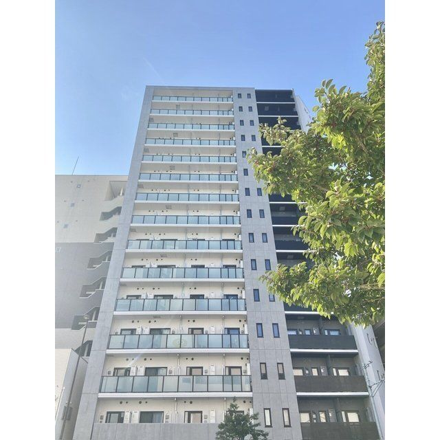 【江東区亀戸のマンションの建物外観】