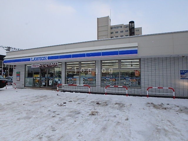 【札幌市白石区平和通のマンションのコンビニ】