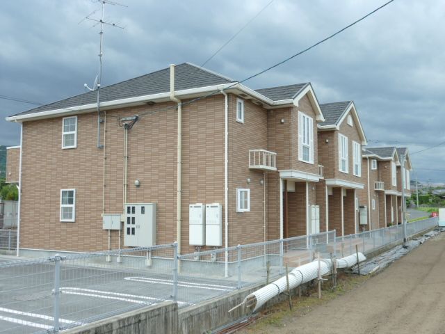 グリーンガーデンナカミチＡの建物外観