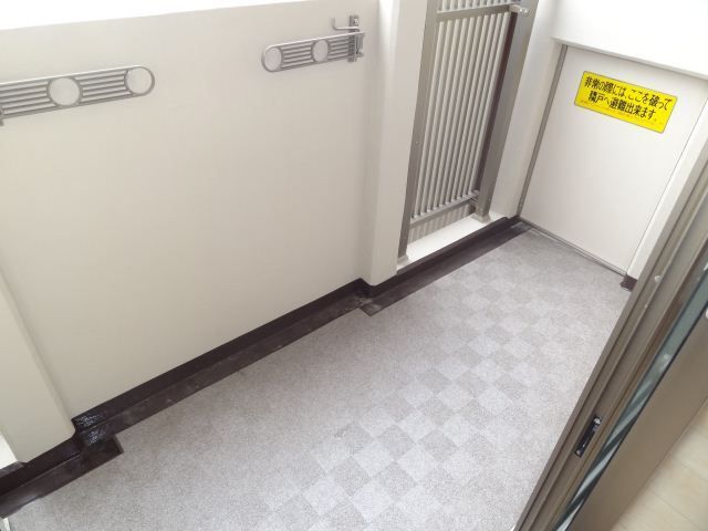 バルコニー　ベランダ