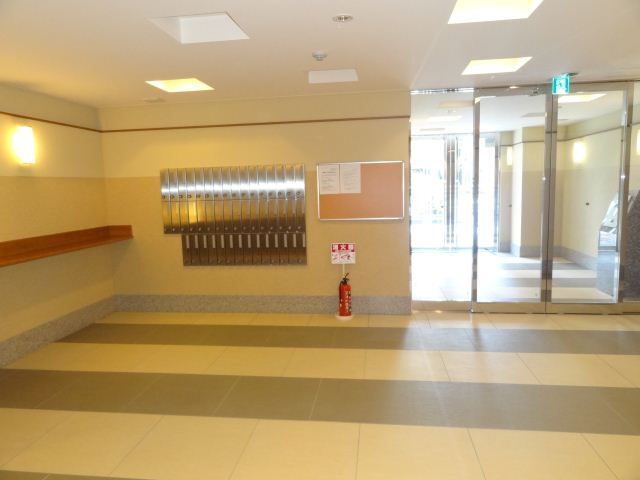 エントランス　エントランス