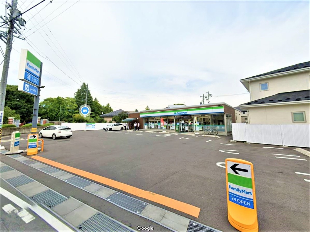 コンビニ　ファミリーマート上田踏入二丁目店（コンビニ）まで292m