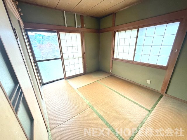 錦松台テラスハウスの居間写真