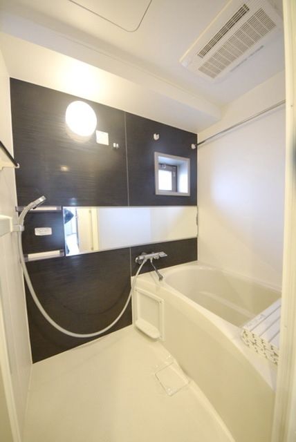 バス・シャワールーム　★綺麗なバスルームです★