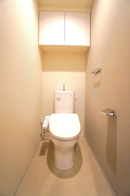 トイレ　※写真は同タイプ住戸です。