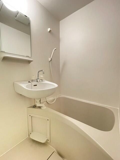 バス・シャワールーム　※別号室参考写真