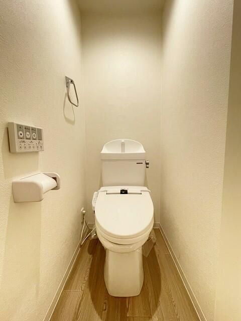 トイレ　※別号室参考写真