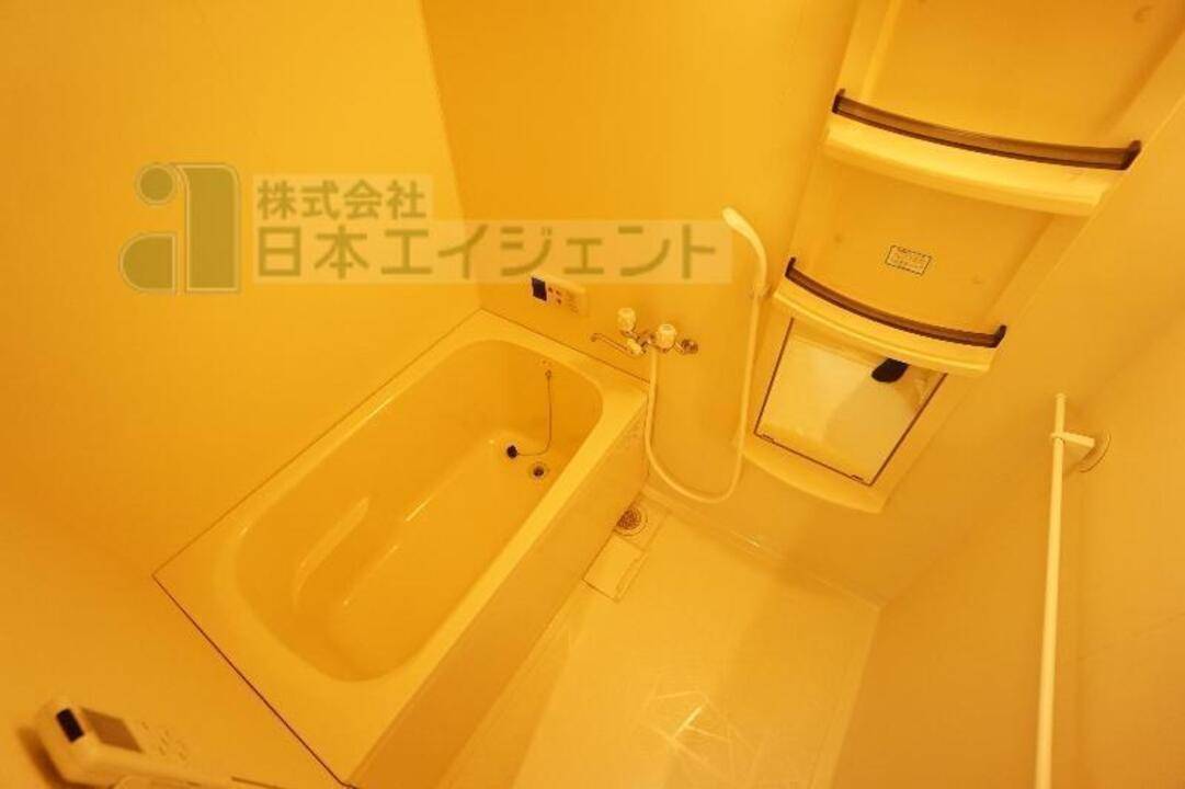 バス・シャワールーム　浴室