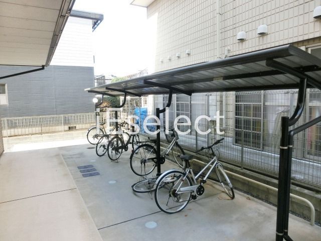 駐車場　敷地内駐輪場