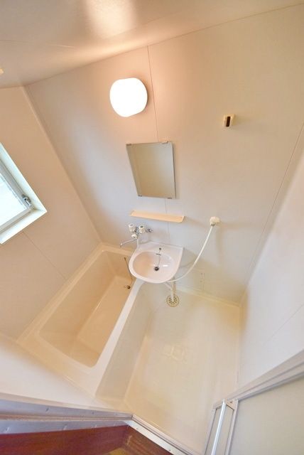 バス・シャワールーム　★窓付き★