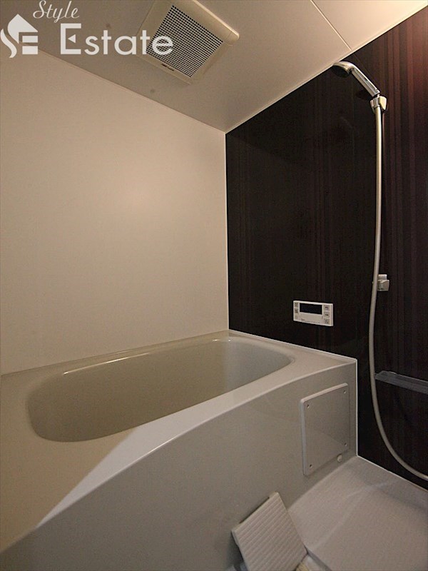 バス・シャワールーム　バスルーム