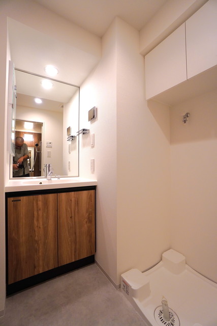 洗面設備　※写真は同タイプ住戸です。