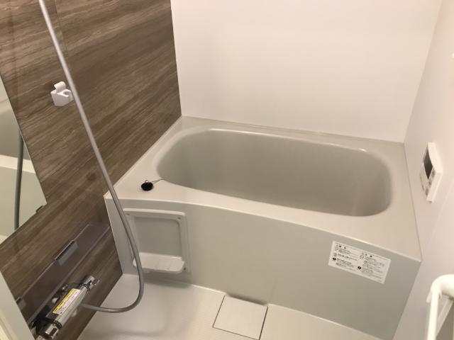 バス・シャワールーム　バス