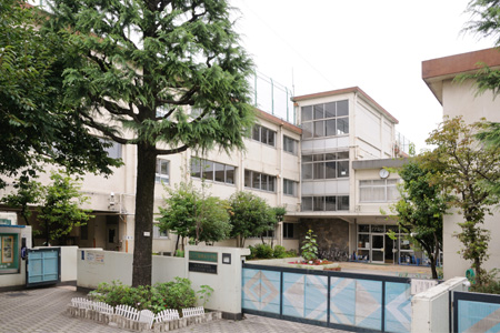 小学校　大岡山小学校（小学校）まで700m