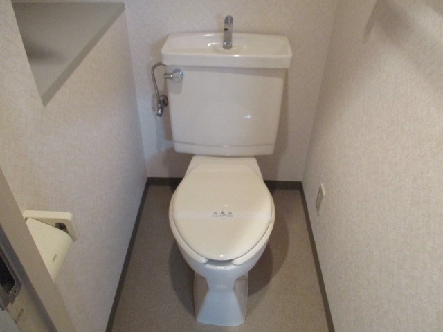 トイレ　清潔感のあるきれいなトイレです
