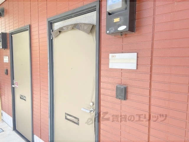 玄関　インターフォン