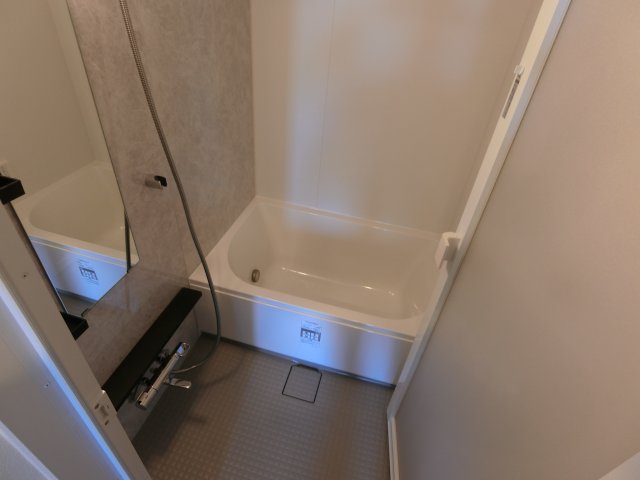 バス・シャワールーム　他のお部屋の参考写真となります。