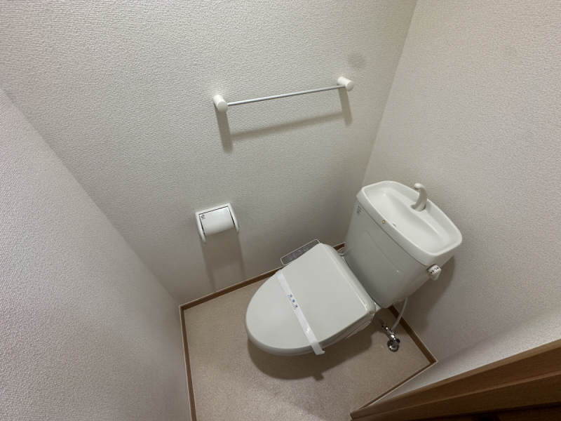 ＪＲ山陽本線 大久保駅 徒歩7分 5階建 築20年のトイレ写真