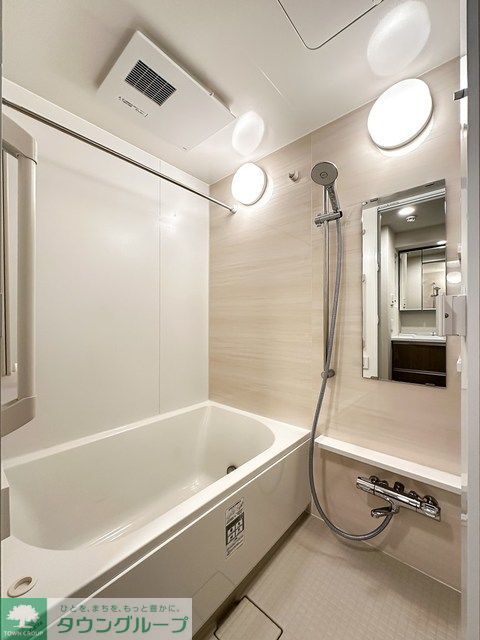 バス・シャワールーム　※写真は同タイプ住戸です。