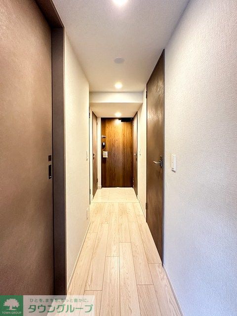 玄関　※写真は同タイプ住戸です。