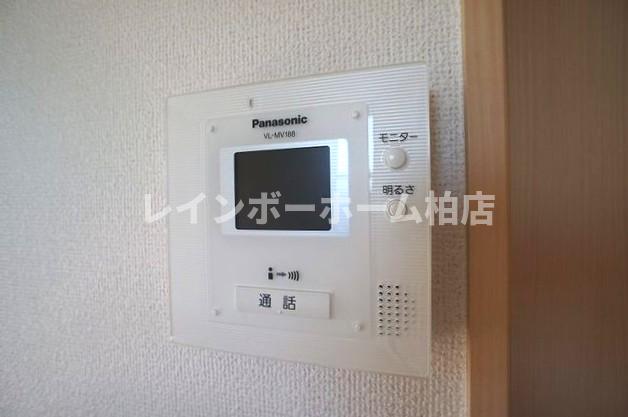 セキュリティ　TVインターホンです