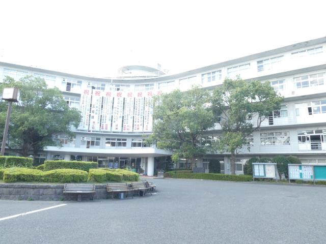 高校・高専　東海大学付属福岡高等学校（高校・高専）まで824m
