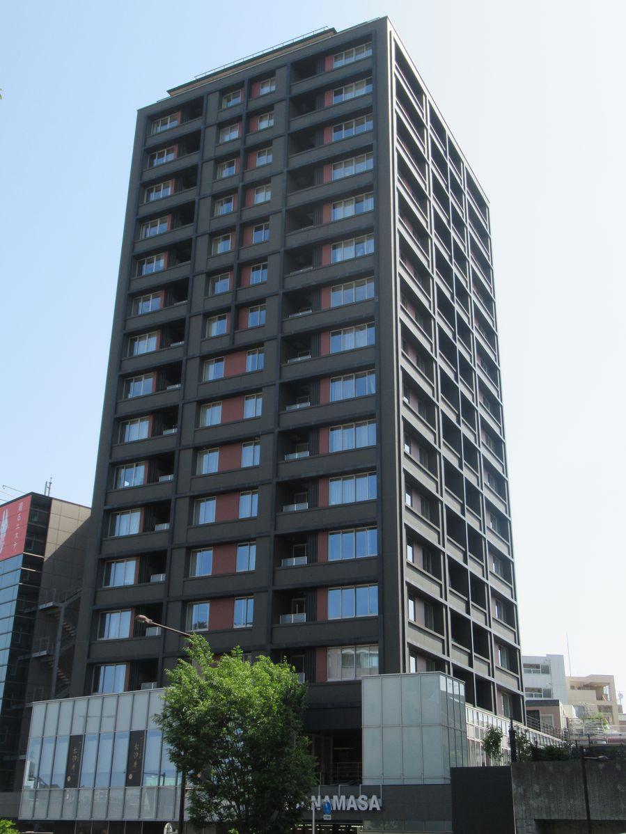 渋谷区富ヶ谷のマンションの建物外観