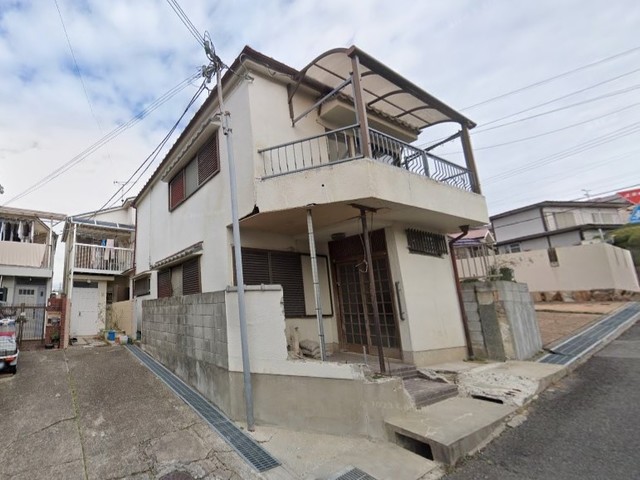 鈴蘭台南町3戸建の建物外観