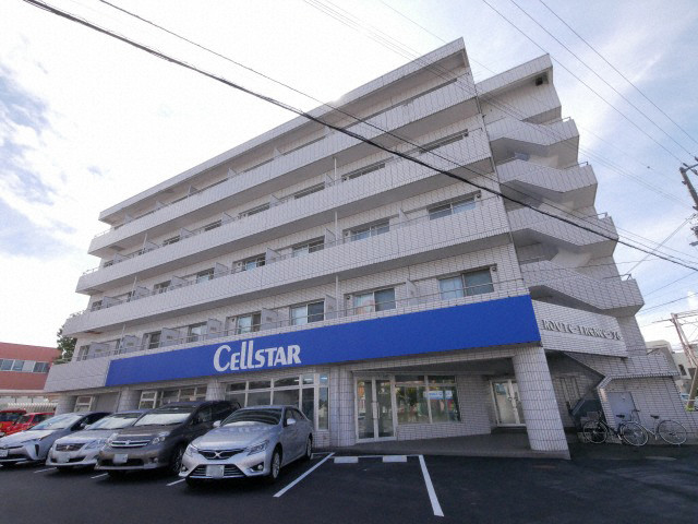 札幌市清田区清田二条のマンションの建物外観