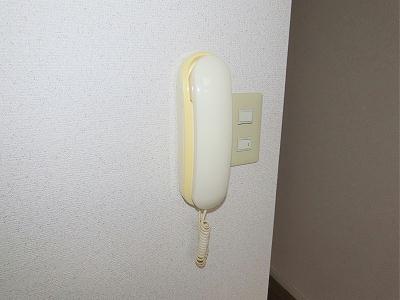 セキュリティ　インターホンあり