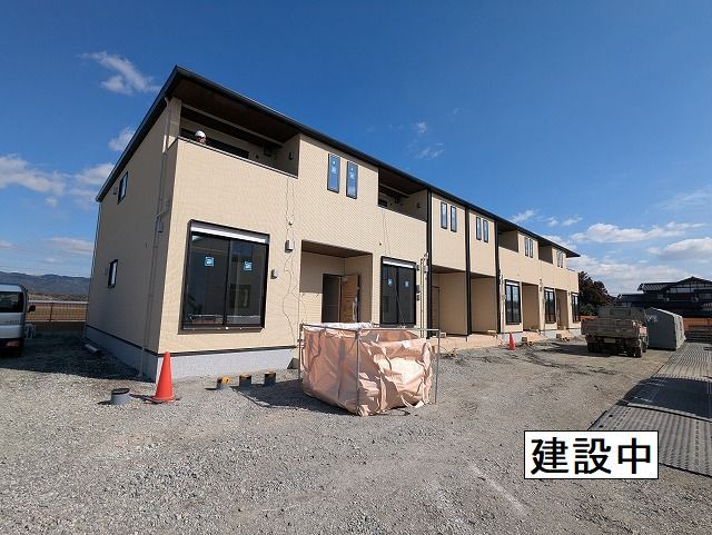 朝倉郡筑前町下高場のアパートの建物外観