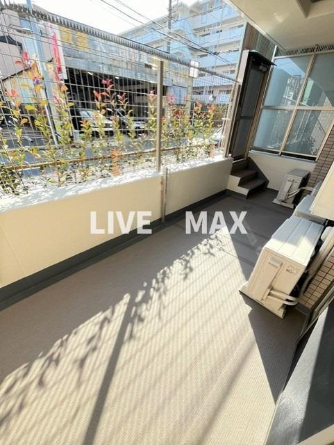 【江戸川区松江のマンションのバルコニー】