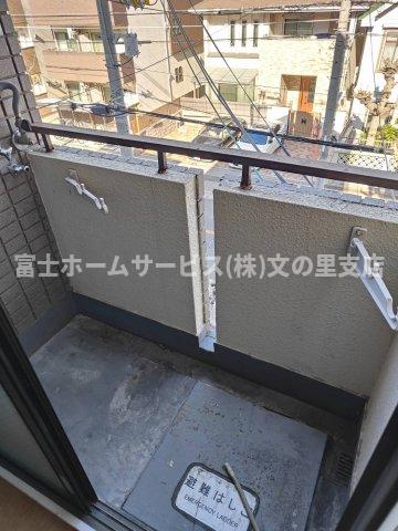 【大阪市東住吉区西今川のマンションのバルコニー】