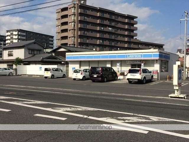 コンビニ　ローソン（コンビニ）まで580m