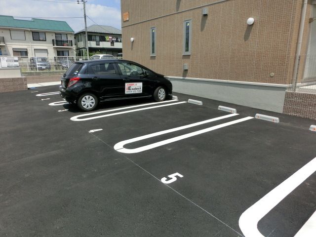 駐車場　敷地内の駐車場もあります。