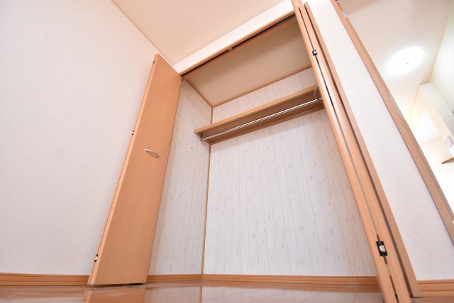 収納　リビングタウン上並榎