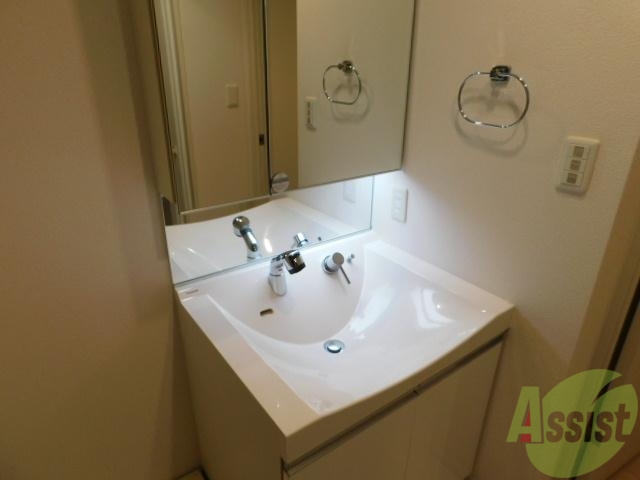 洗面設備　もちろん独立洗面台。