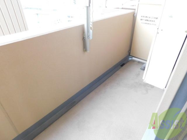 バルコニー　広々バルコニーですよ。