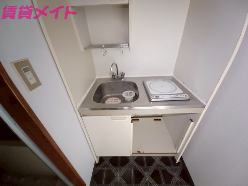 キッチン　同型参考写真