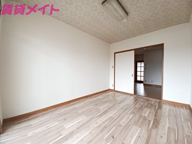 居室・リビング　同型参考写真