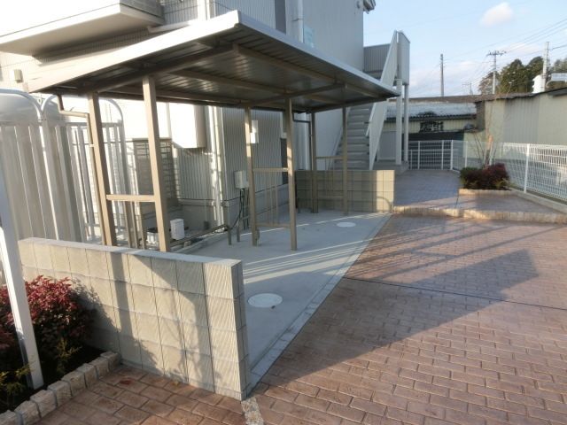 その他共有部分　駐輪場あります。