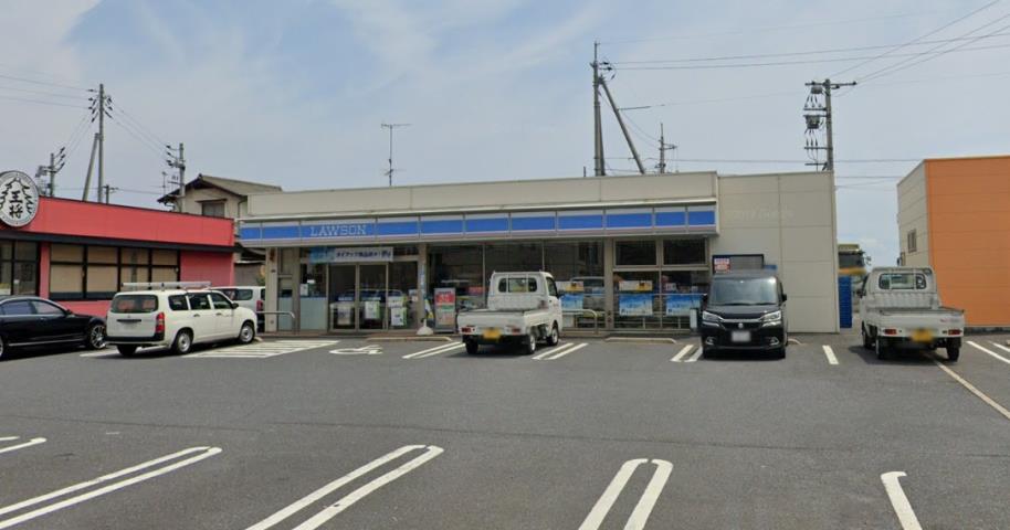 コンビニ　ローソン（コンビニ）まで835m