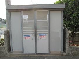 眺望　ゴミ回収倉庫